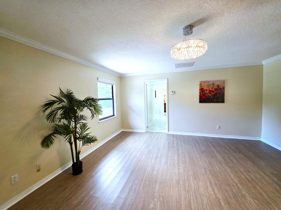 For Rent: $3,500 (3 beds, 2 baths, 2970 Square Feet)