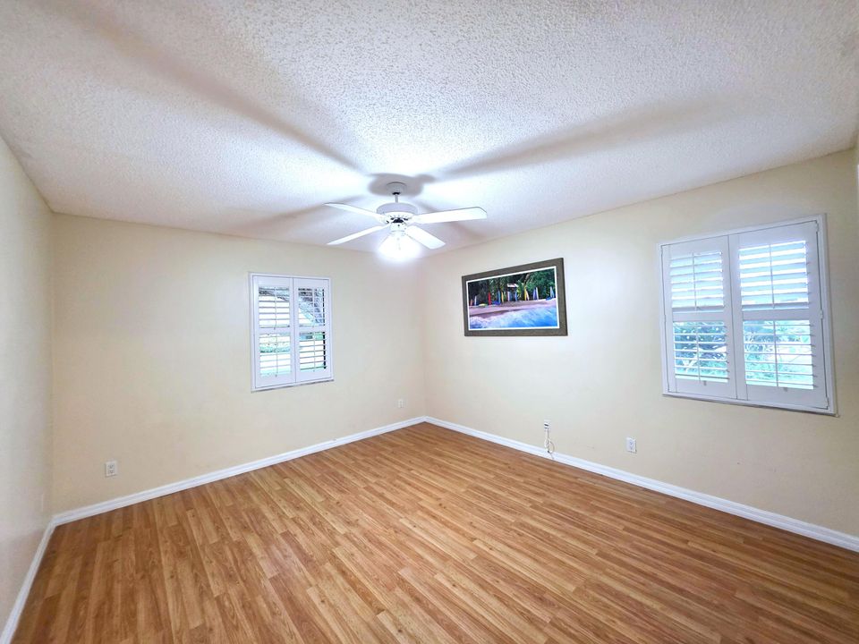 For Rent: $3,500 (3 beds, 2 baths, 2970 Square Feet)