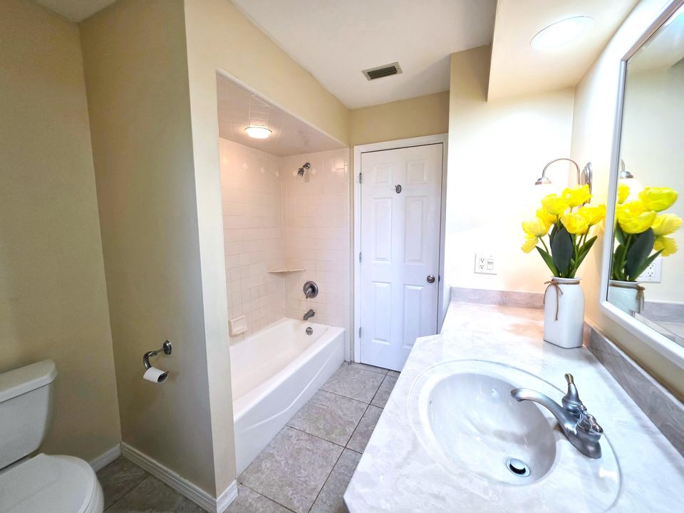 For Rent: $3,500 (3 beds, 2 baths, 2970 Square Feet)