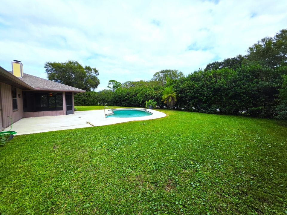 For Rent: $3,500 (3 beds, 2 baths, 2970 Square Feet)