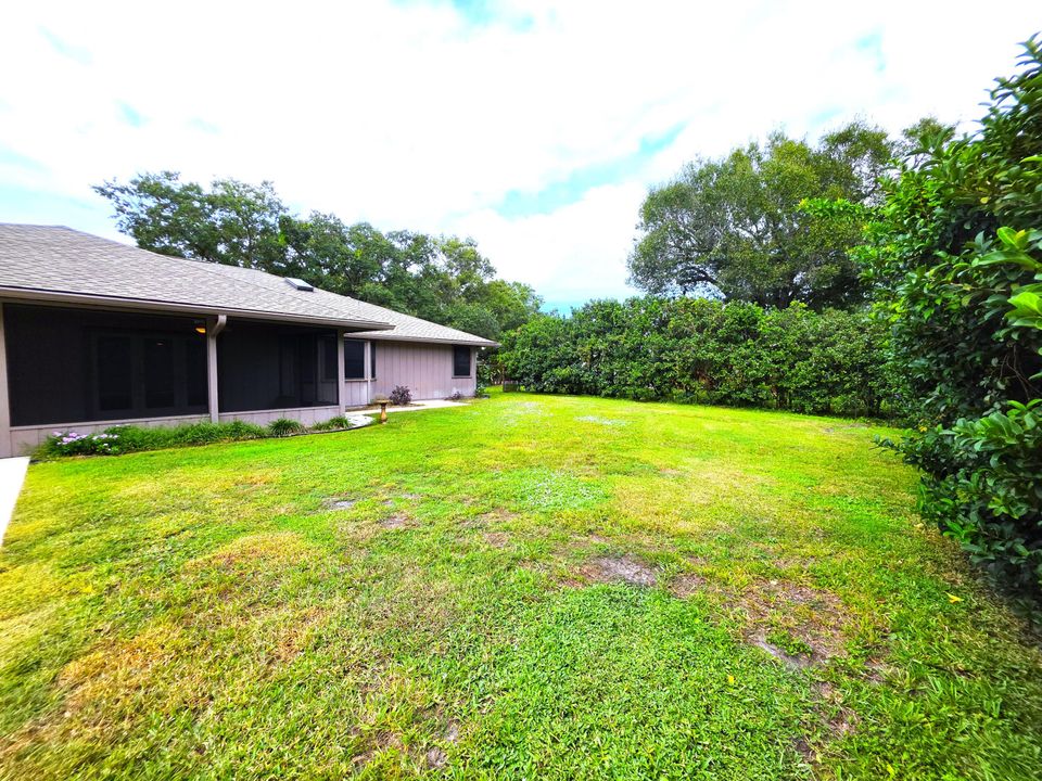 For Rent: $3,500 (3 beds, 2 baths, 2970 Square Feet)