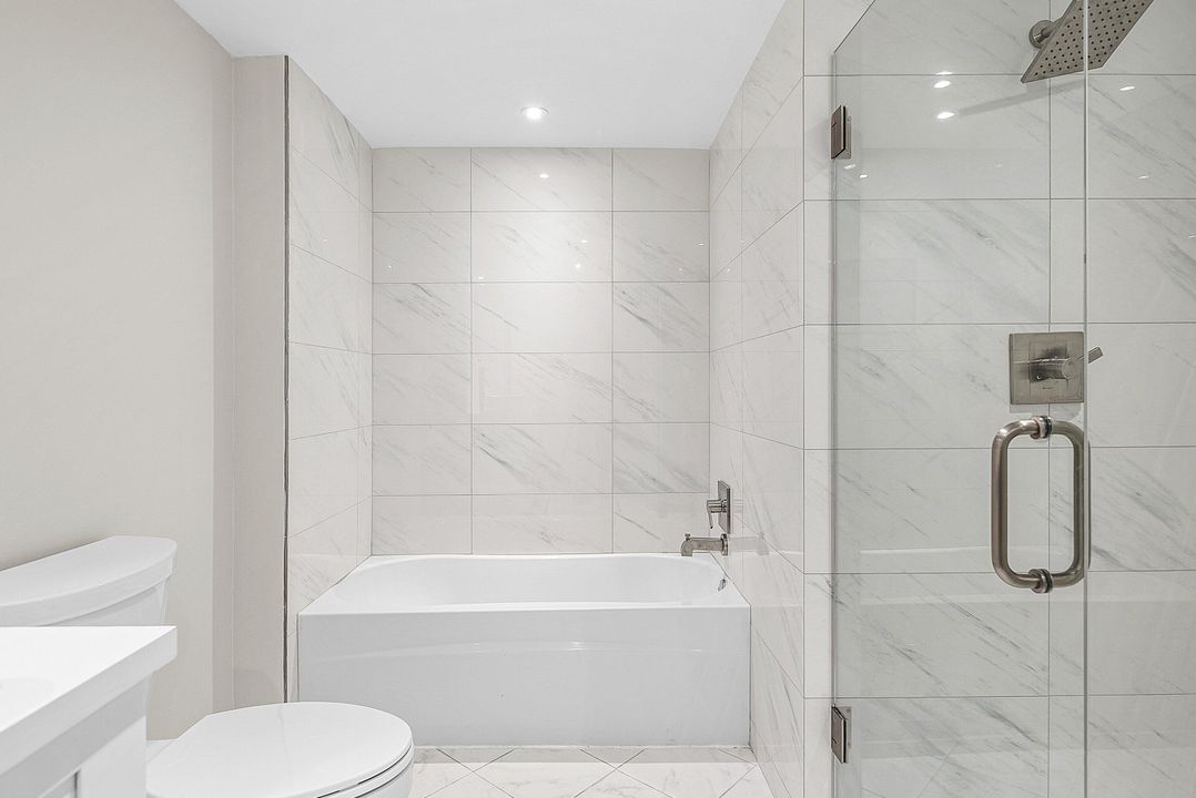 For Sale: $199,900 (2 beds, 2 baths, 1388 Square Feet)