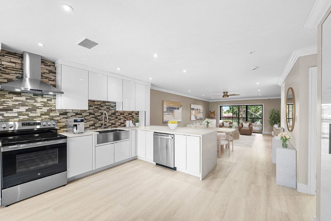 For Sale: $199,900 (2 beds, 2 baths, 1388 Square Feet)