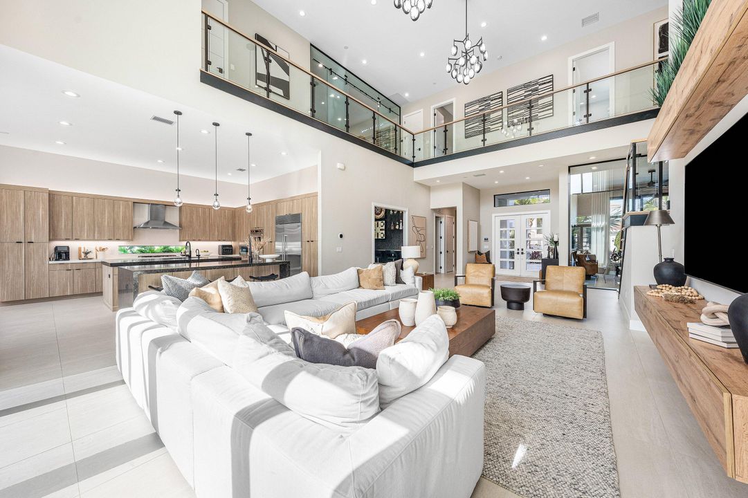 For Sale: $4,999,000 (5 beds, 5 baths, 5927 Square Feet)