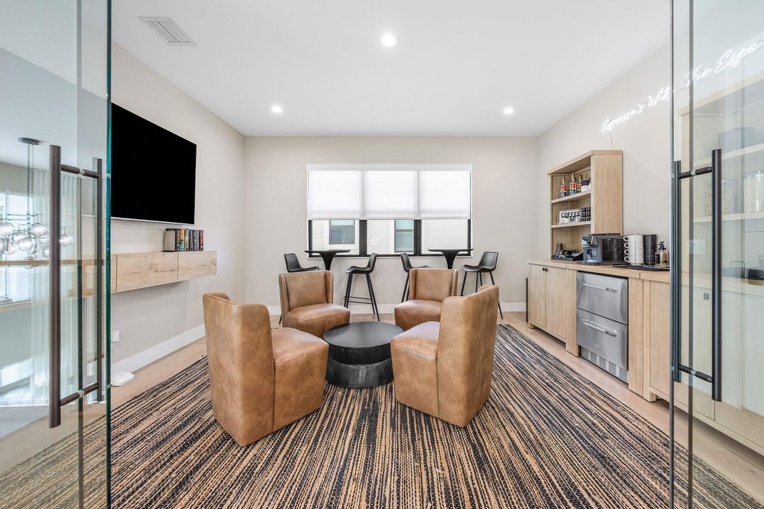 For Sale: $4,999,000 (5 beds, 5 baths, 5927 Square Feet)