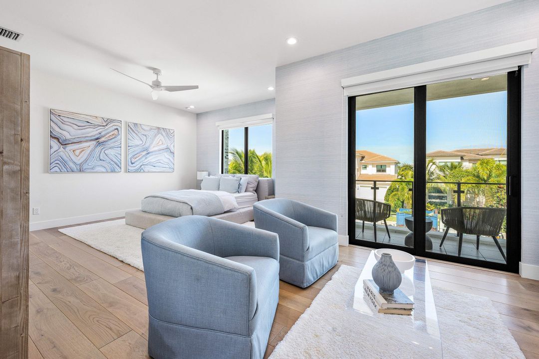 For Sale: $4,999,000 (5 beds, 5 baths, 5927 Square Feet)