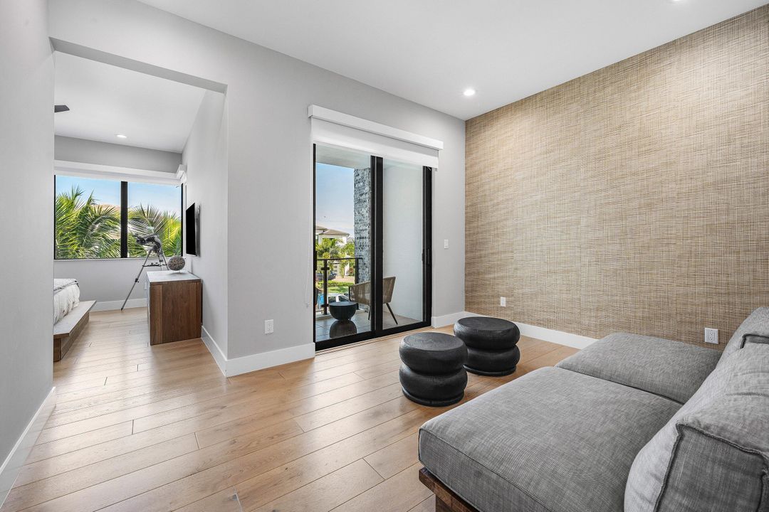 For Sale: $4,999,000 (5 beds, 5 baths, 5927 Square Feet)