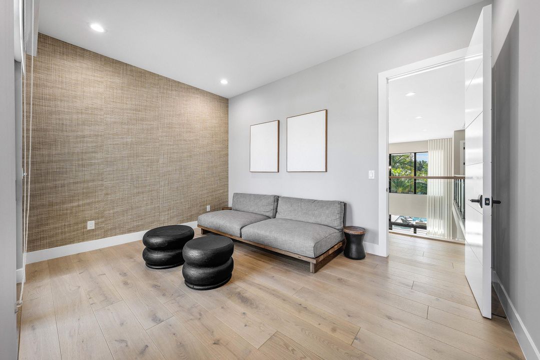 For Sale: $4,999,000 (5 beds, 5 baths, 5927 Square Feet)