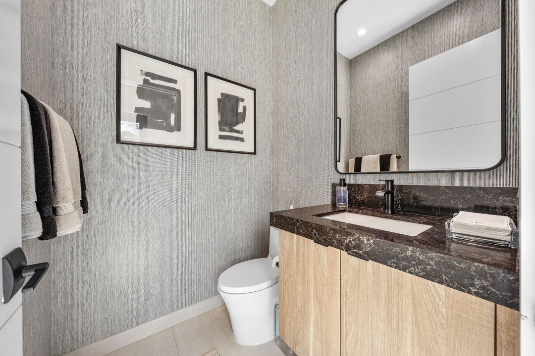 For Sale: $4,999,000 (5 beds, 5 baths, 5927 Square Feet)