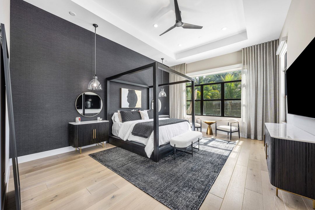 For Sale: $4,999,000 (5 beds, 5 baths, 5927 Square Feet)