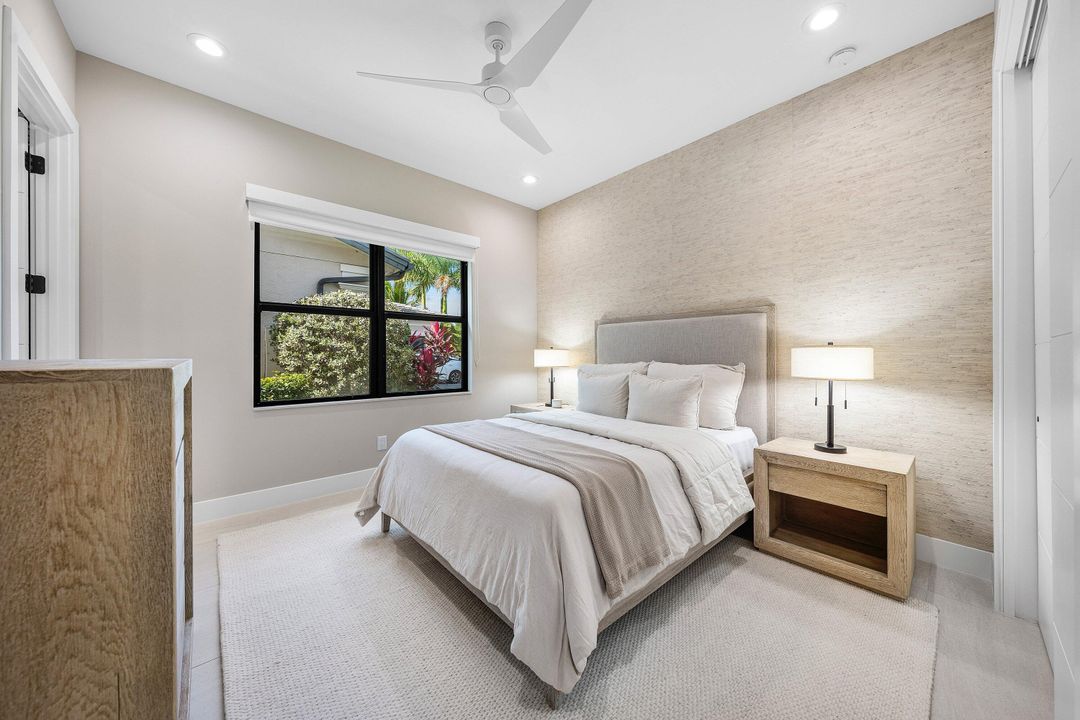 For Sale: $4,999,000 (5 beds, 5 baths, 5927 Square Feet)