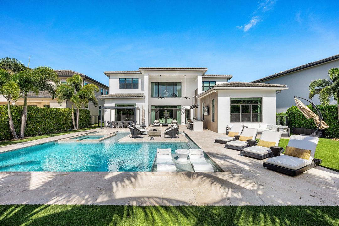 For Sale: $4,999,000 (5 beds, 5 baths, 5927 Square Feet)