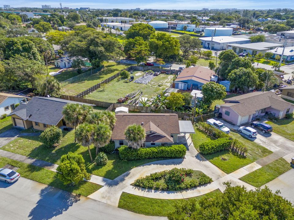 Activo con contrato: $450,000 (3 camas, 2 baños, 1252 Pies cuadrados)