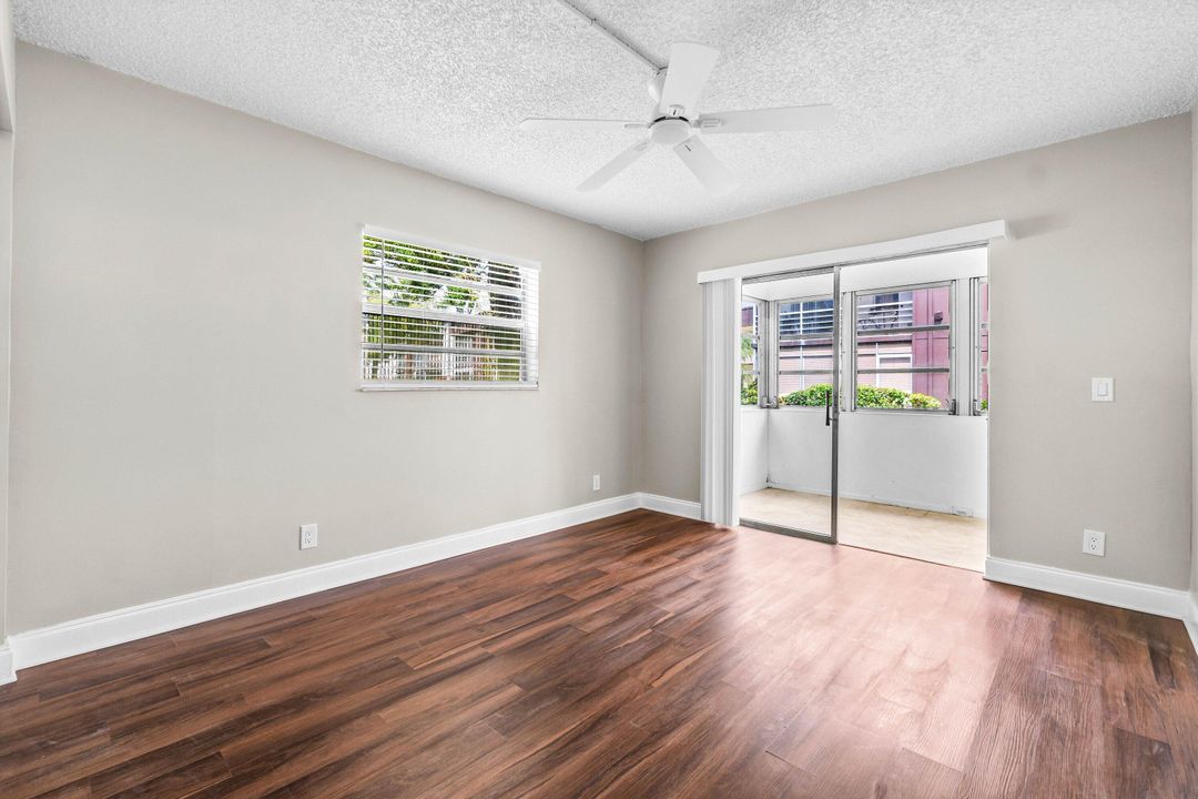 For Rent: $1,700 (2 beds, 2 baths, 907 Square Feet)