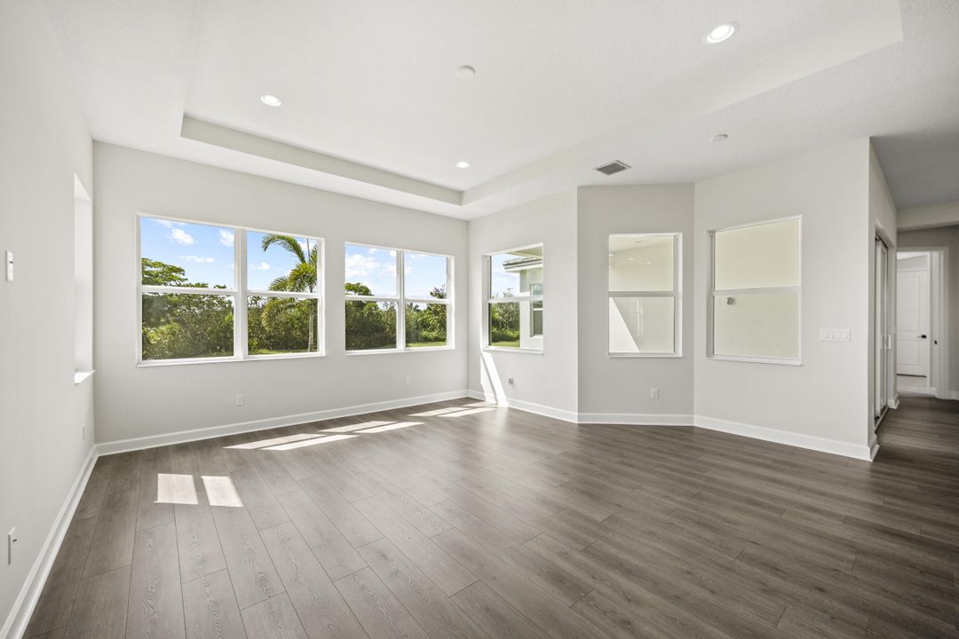 待售: $850,000 (5 贝兹, 4 浴室, 3172 平方英尺)