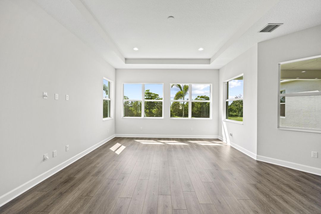 待售: $850,000 (5 贝兹, 4 浴室, 3172 平方英尺)