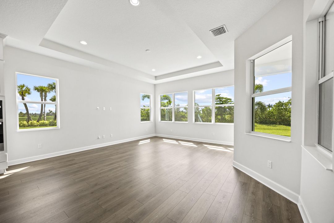 待售: $850,000 (5 贝兹, 4 浴室, 3172 平方英尺)