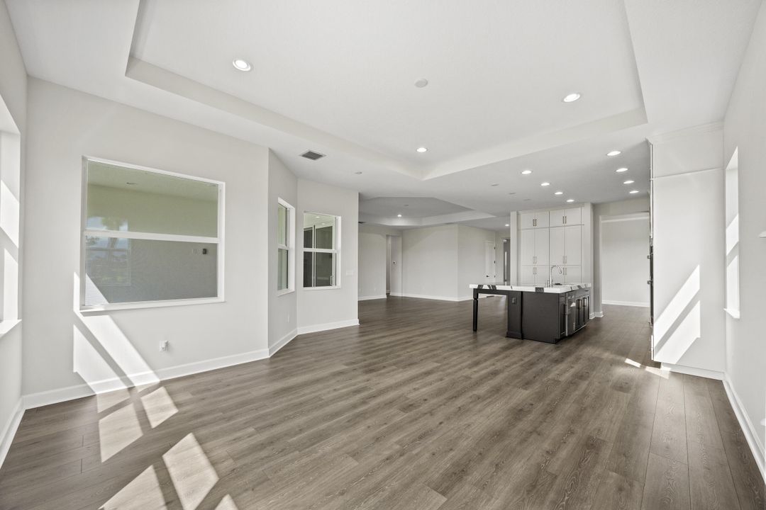 待售: $850,000 (5 贝兹, 4 浴室, 3172 平方英尺)