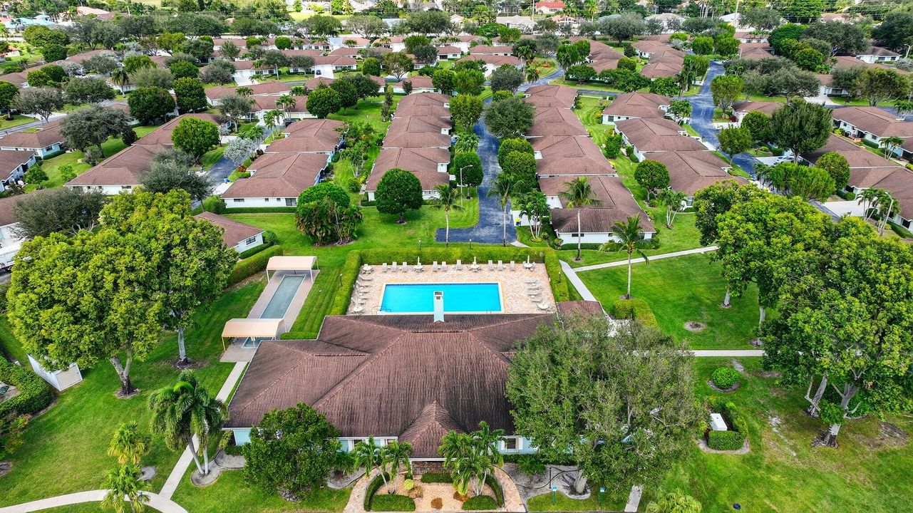 For Sale: $289,000 (2 beds, 2 baths, 1404 Square Feet)