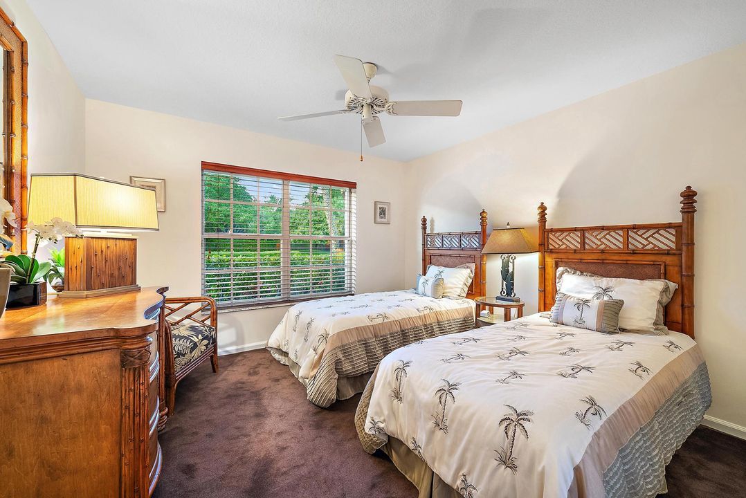 待售: $899,900 (3 贝兹, 3 浴室, 2032 平方英尺)