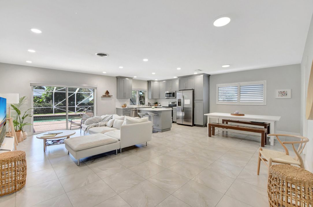 For Rent: $5,300 (4 beds, 2 baths, 1615 Square Feet)