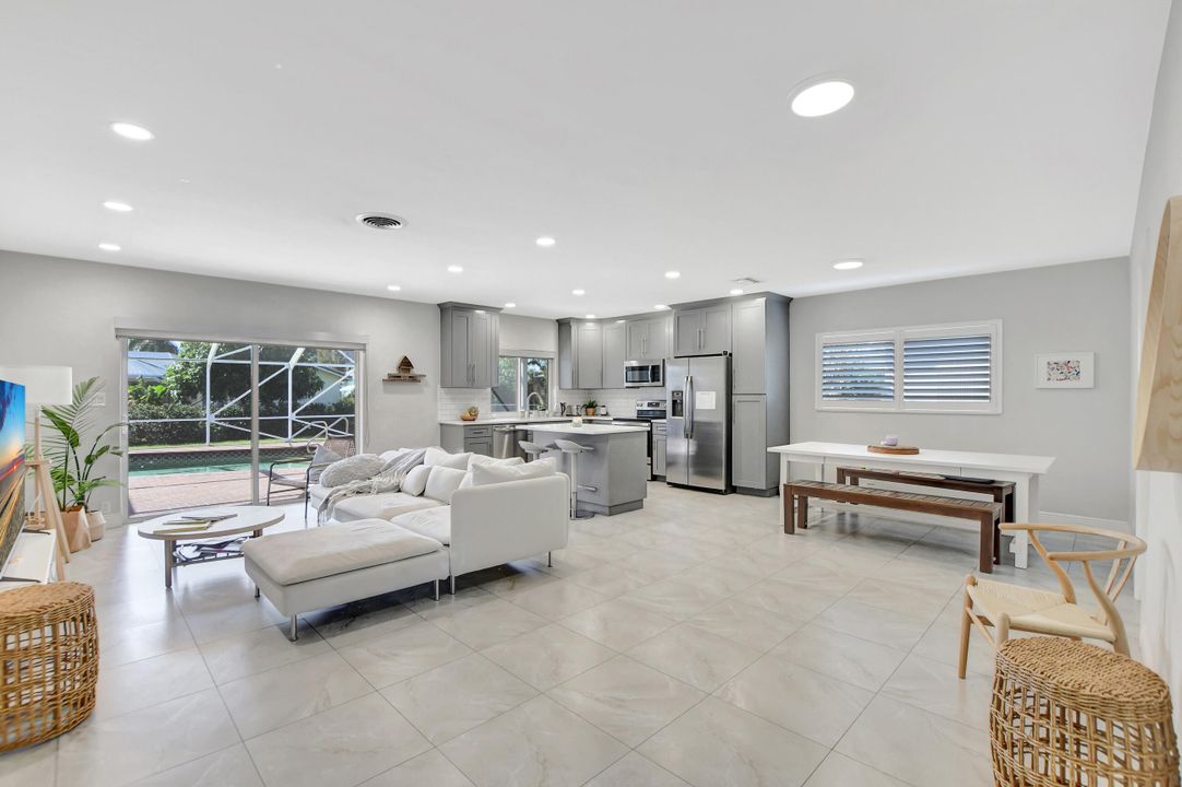 For Rent: $5,300 (4 beds, 2 baths, 1615 Square Feet)