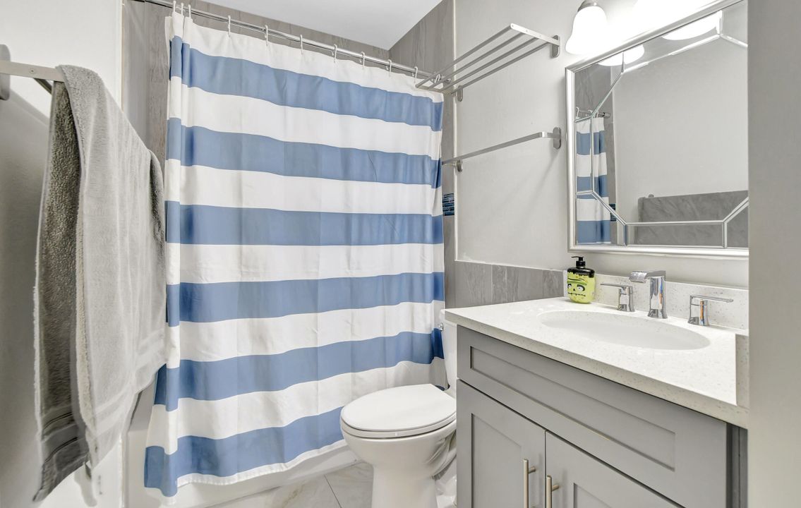 For Rent: $5,300 (4 beds, 2 baths, 1615 Square Feet)