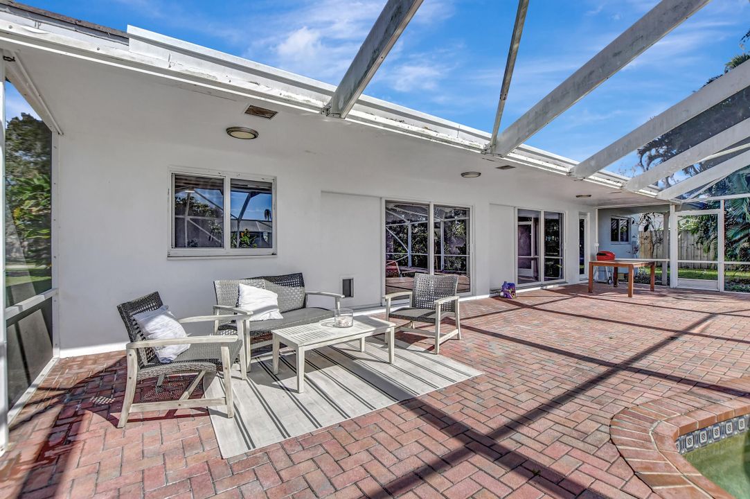 For Rent: $5,300 (4 beds, 2 baths, 1615 Square Feet)