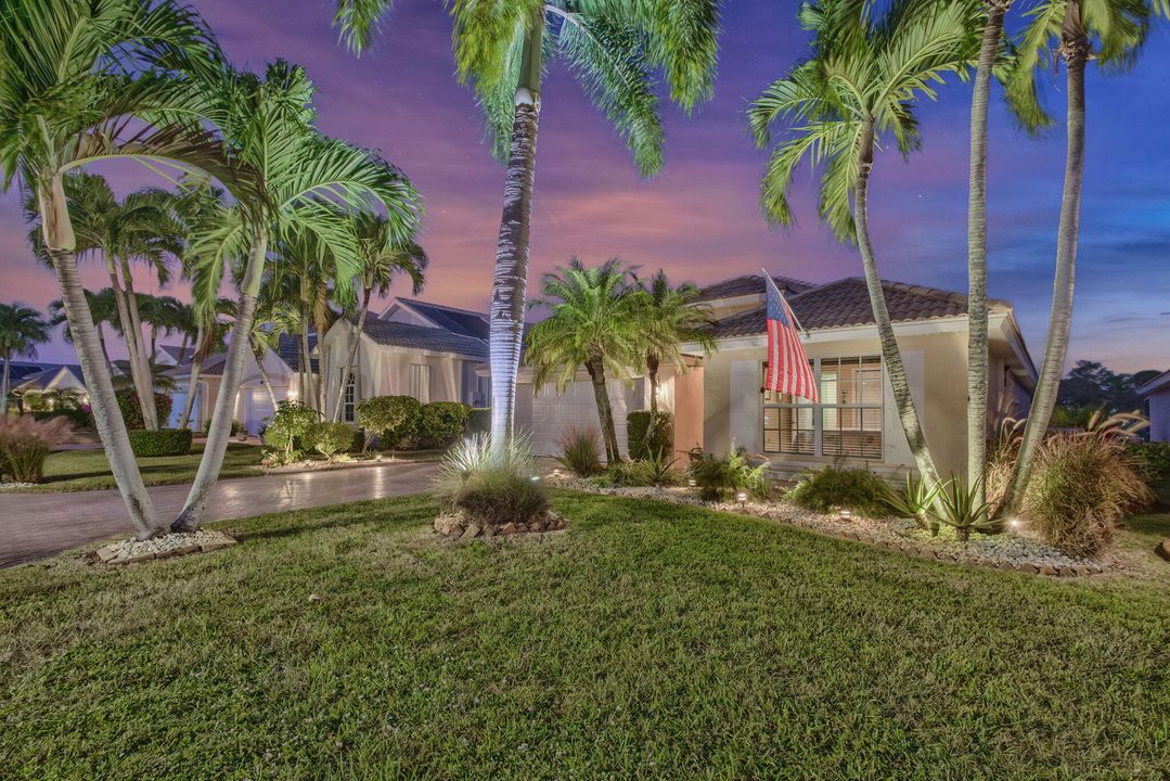 Activo con contrato: $649,000 (3 camas, 2 baños, 1879 Pies cuadrados)