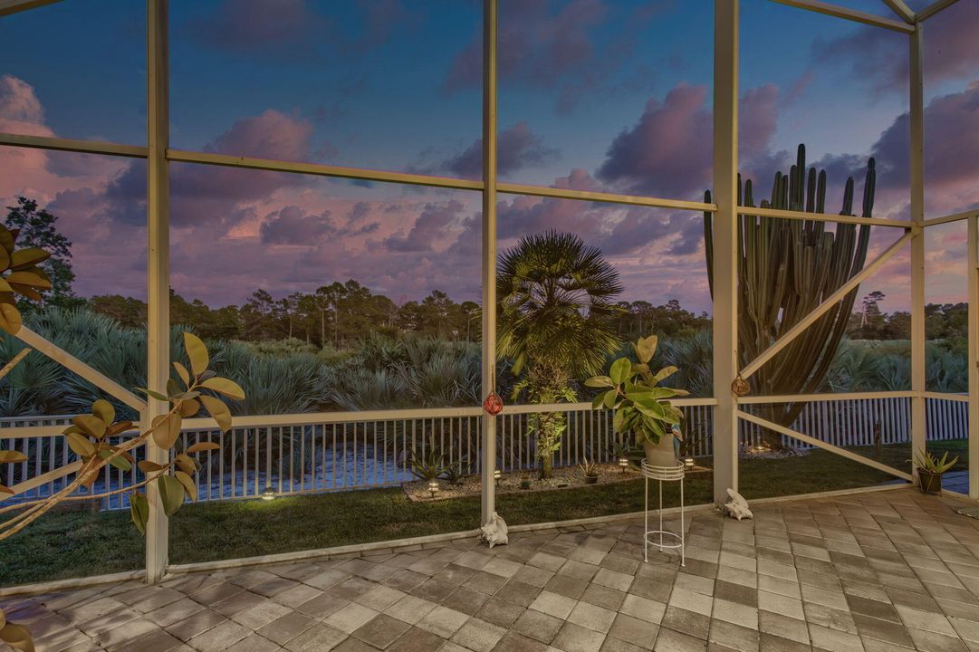 Activo con contrato: $649,000 (3 camas, 2 baños, 1879 Pies cuadrados)