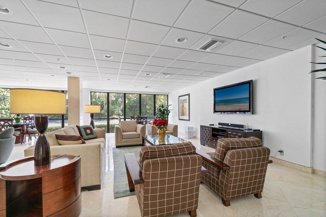 На продажу: $950,000 (2 спален, 2 ванн, 1556 Квадратных фут)