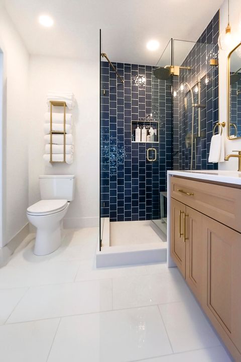 Active With Contract: $2,295,000 (4 beds, 3 baths, 2861 Square Feet)