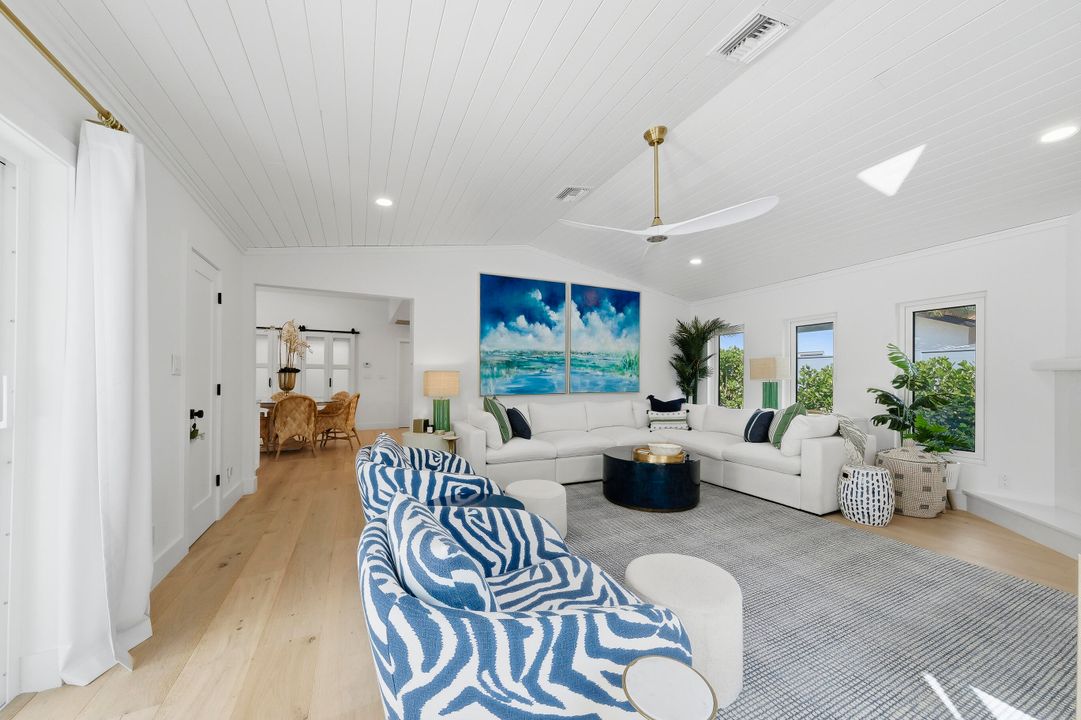 Active With Contract: $2,295,000 (4 beds, 3 baths, 2861 Square Feet)