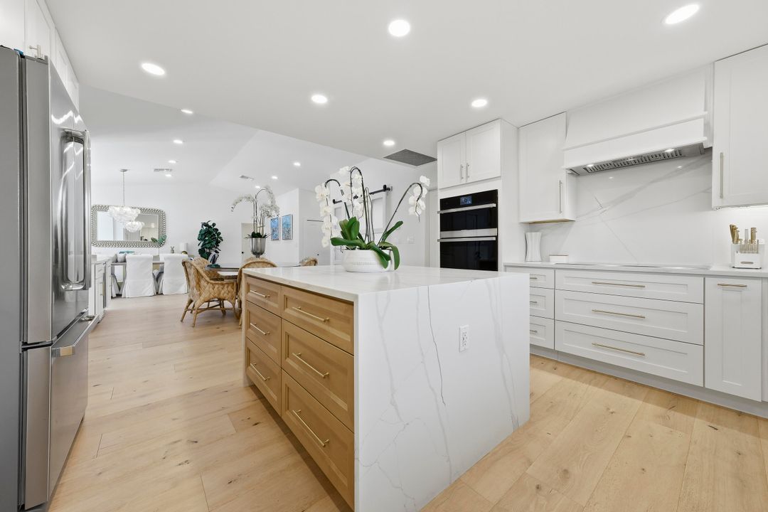 Active With Contract: $2,295,000 (4 beds, 3 baths, 2861 Square Feet)