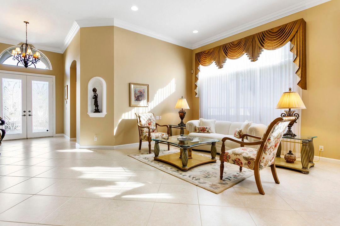 En Venta: $849,000 (3 camas, 3 baños, 2492 Pies cuadrados)