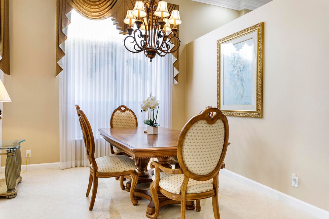 En Venta: $849,000 (3 camas, 3 baños, 2492 Pies cuadrados)