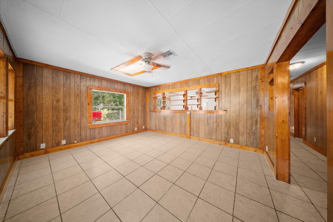 For Sale: $590,000 (4 beds, 3 baths, 1820 Square Feet)