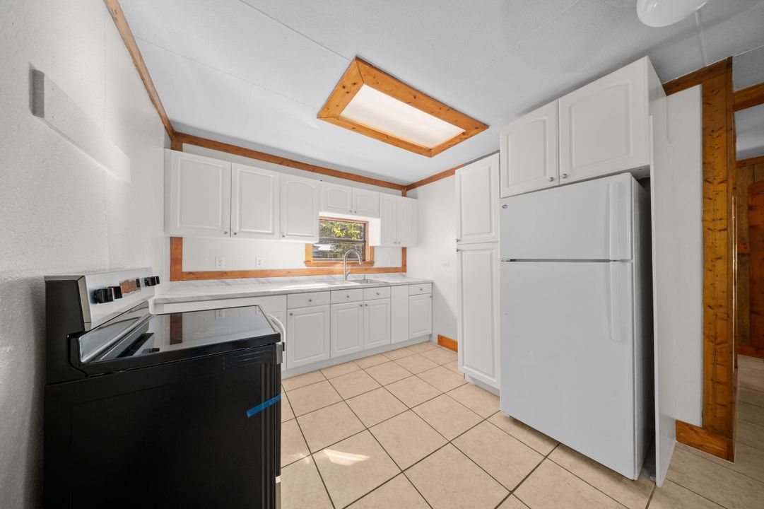 For Sale: $590,000 (4 beds, 3 baths, 1820 Square Feet)