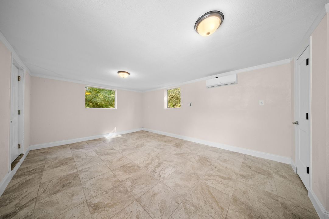 For Sale: $590,000 (4 beds, 3 baths, 1820 Square Feet)