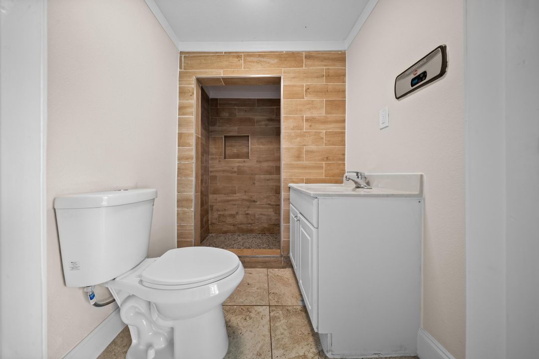 For Sale: $590,000 (4 beds, 3 baths, 1820 Square Feet)