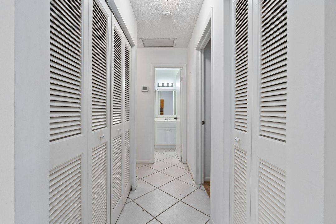 Activo con contrato: $299,000 (2 camas, 2 baños, 1092 Pies cuadrados)