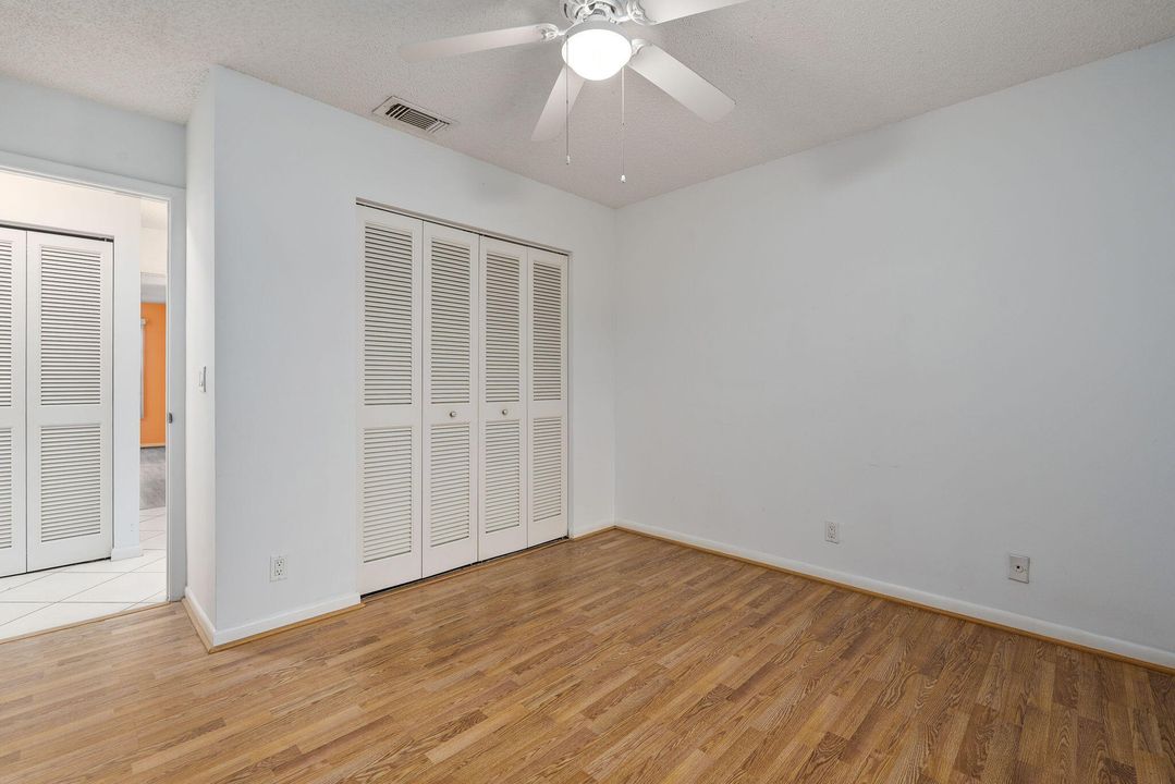 Activo con contrato: $299,000 (2 camas, 2 baños, 1092 Pies cuadrados)