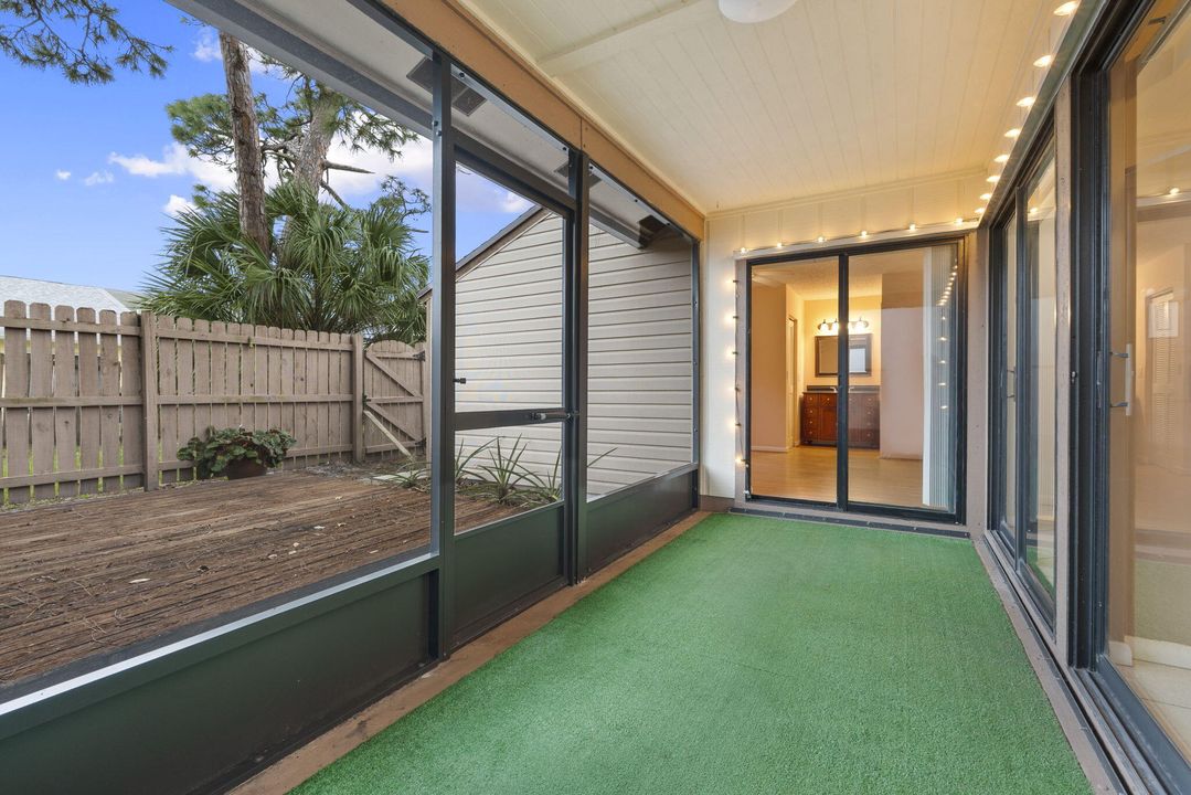 Activo con contrato: $299,000 (2 camas, 2 baños, 1092 Pies cuadrados)