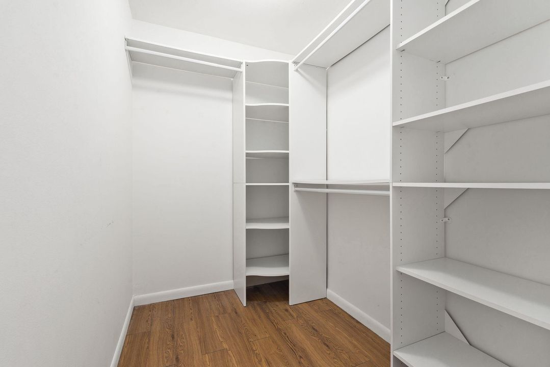 Activo con contrato: $299,000 (2 camas, 2 baños, 1092 Pies cuadrados)