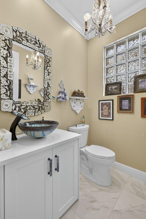 待售: $649,000 (2 贝兹, 2 浴室, 2364 平方英尺)