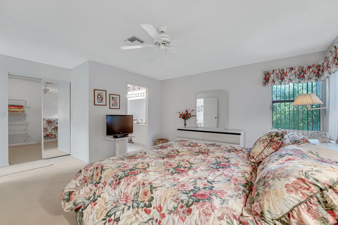 Active With Contract: $295,000 (2 beds, 2 baths, 1722 Square Feet)