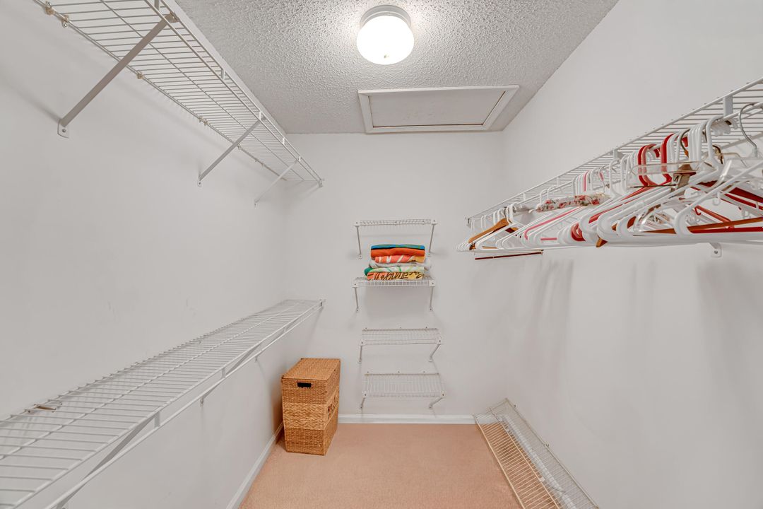 Active With Contract: $295,000 (2 beds, 2 baths, 1722 Square Feet)