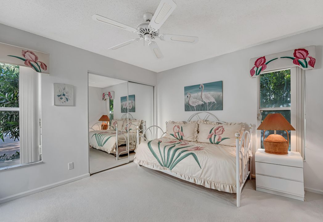 Active With Contract: $295,000 (2 beds, 2 baths, 1722 Square Feet)