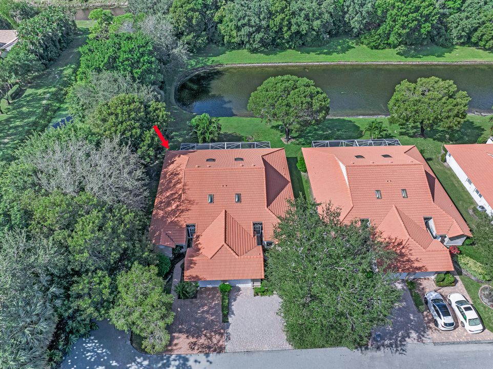 Active With Contract: $295,000 (2 beds, 2 baths, 1722 Square Feet)