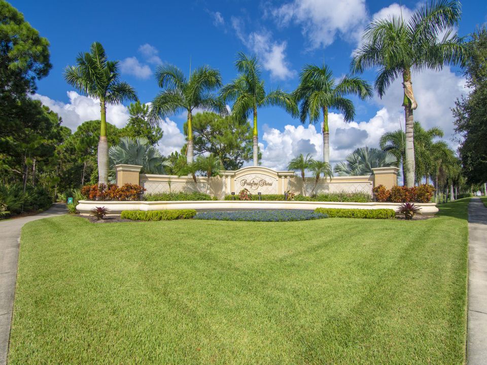 For Sale: $375,000 (3 beds, 2 baths, 1950 Square Feet)